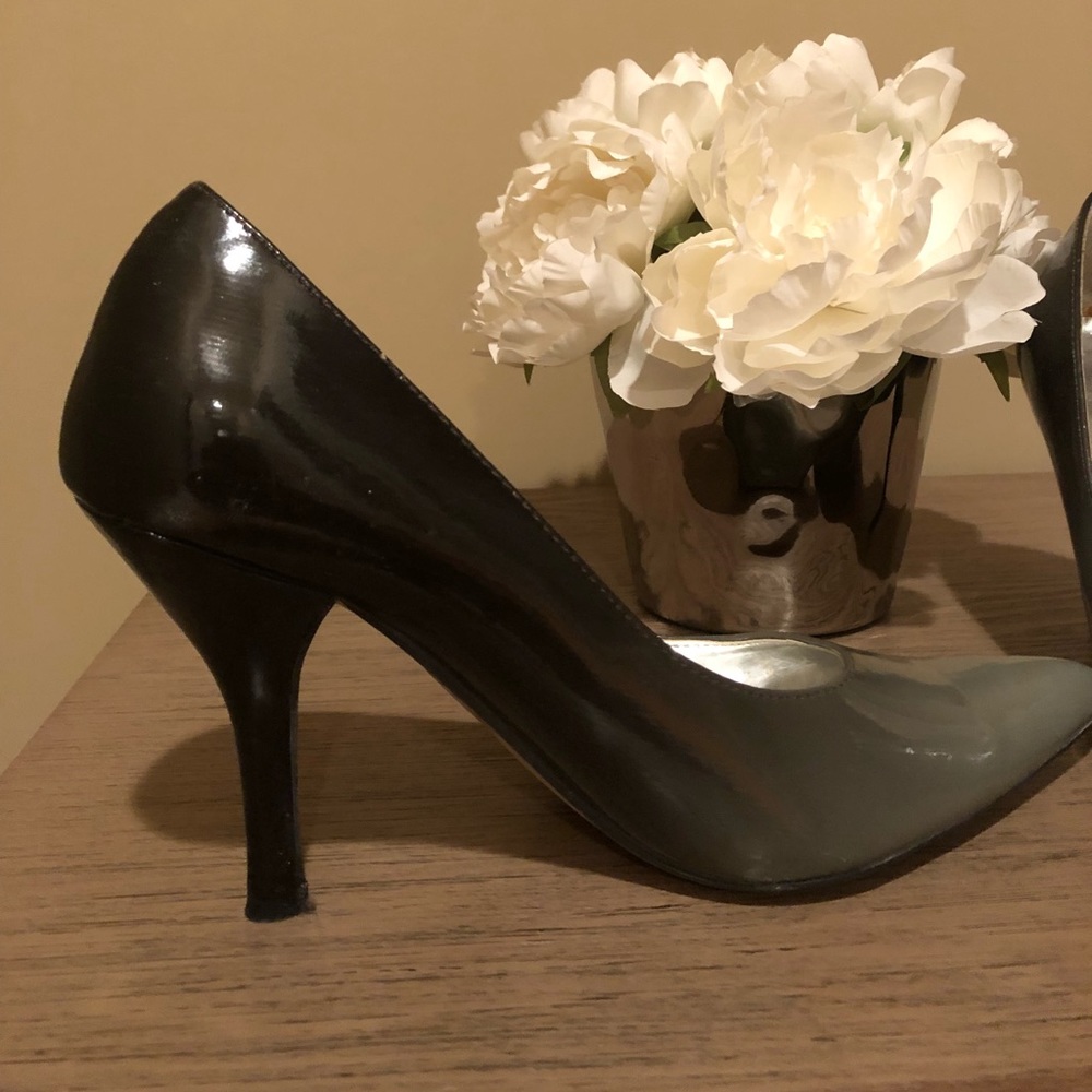 Two tone Varnished Heels